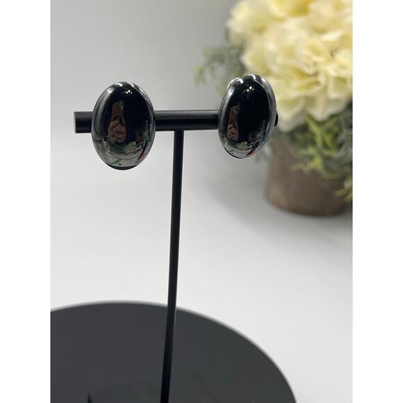 Margo Morrison Shiny Black Smooth Cabochon Hematite Sterling Silver Clip Earring - Picture 2 of 8